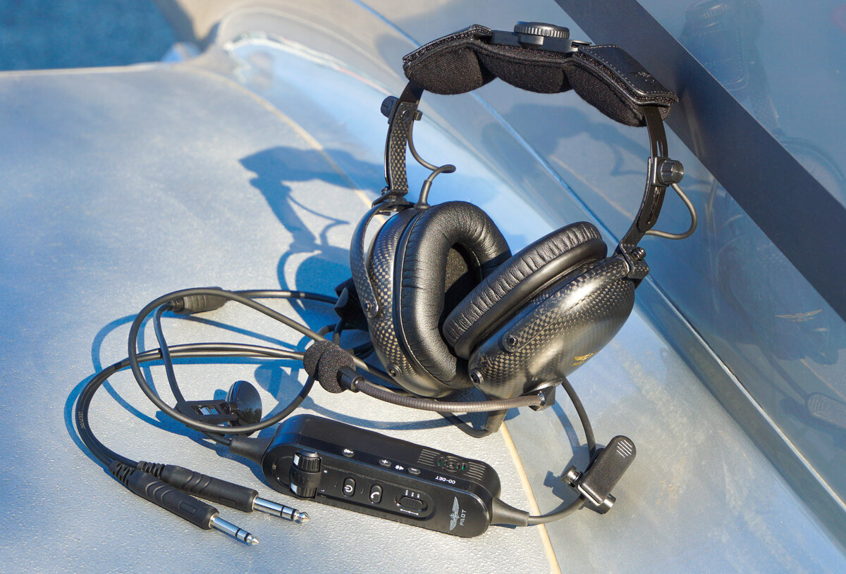 Casque ANR CARBONE PM6